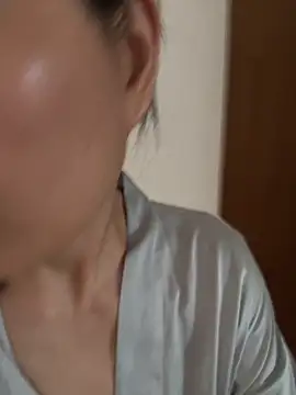 xiiuuff18 online show from June 2026 01:18:01 AM