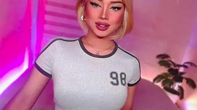 MissRumi Hunter online show from June 2026 06:43:01 PM