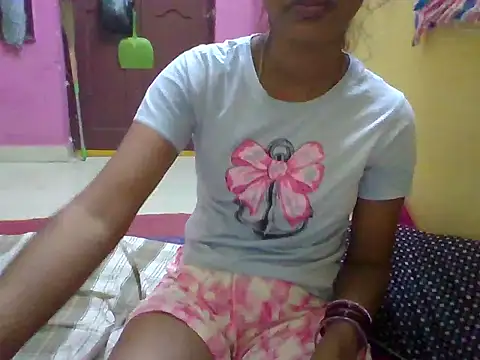 Snapshot of raasi_telugu chatting on September 2025 04:17:01 PM raasi telugu online show from September 2025 04:17:01 PM