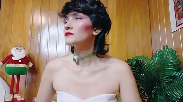 Zafiro Gem  online show from December 2025 08:47:01 PM