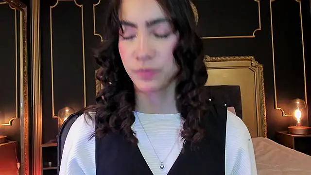 Snapshot of aitana_johns chatting on November 2025 12:19:02 PM aitana johns online show from November 2025 12:19:02 PM