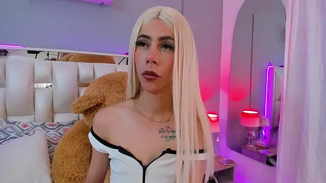 Darlyn tenderhot   online show from October 2025 11:48:01 PM