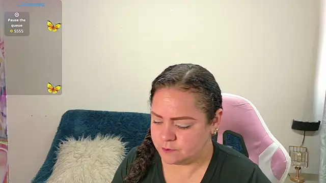 Snapshot of Miss_Adriana01 chatting on February 2026 01:05:01 PM Miss Adriana01 online show from February 2026 01:05:01 PM