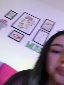 cococremoso online show from October 2025 09:34:02 PM