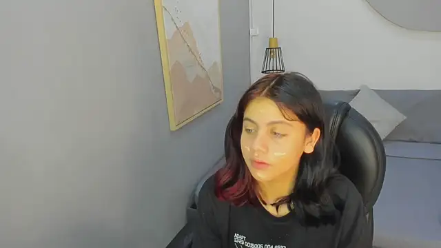 Julieth brown  online show from November 2025 07:51:02 PM