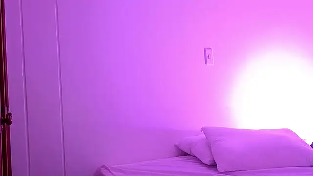 MoraInFire online show from October 2025 12:55:02 AM