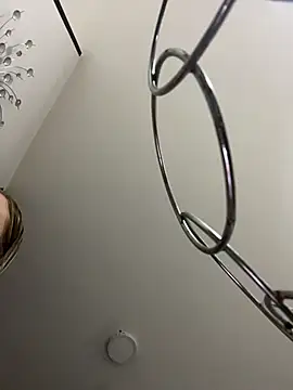 MoraInFire online show from April 2026 05:40:01 AM