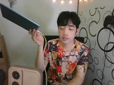 moaman190 online show from October 2025 02:51:02 PM