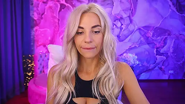 BellaRayyy online show from October 2025 06:13:02 AM