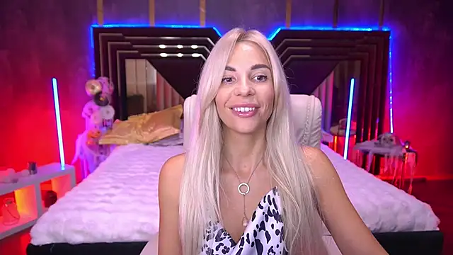 BellaRayyy online show from October 2025 09:30:01 PM