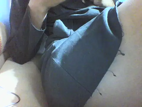 Moongodessy online show from October 2025 11:44:01 AM