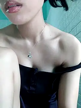 Snapshot of Ly-ny chatting on September 2025 07:10:02 AM Ly-ny online show from September 2025 07:10:02 AM