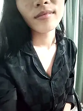 Snapshot of Ly-ny chatting on September 2025 07:08:02 PM Ly-ny online show from September 2025 07:08:02 PM