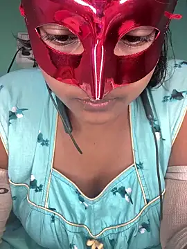 mimi87hoty online show from March 2026 06:10:01 PM