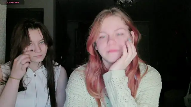 Poppy sun online show from November 2025 03:33:01 PM