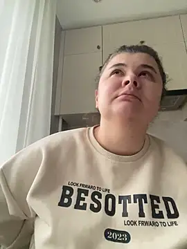 AliceCurlyX online show from February 2026 02:02:01 PM