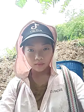 Ananine online show from October 2025 06:58:02 AM