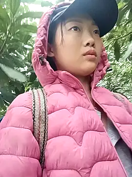 Ananine online show from November 2025 12:31:02 AM