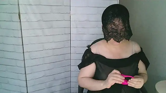 Helen xi  online show from December 2025 05:02:01 AM