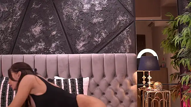 StephieRouse online show from April 2026 08:28:02 AM