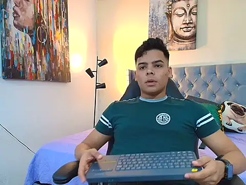 Snapshot of stewart_mateo_ chatting on September 2025 02:55:01 AM stewart mateo online show from September 2025 02:55:01 AM