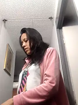 Queen Ashly online show from September 2025 12:21:02 AM