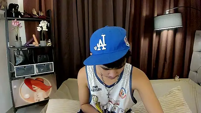 urfantasyhotbaby online show from November 2025 05:47:02 PM