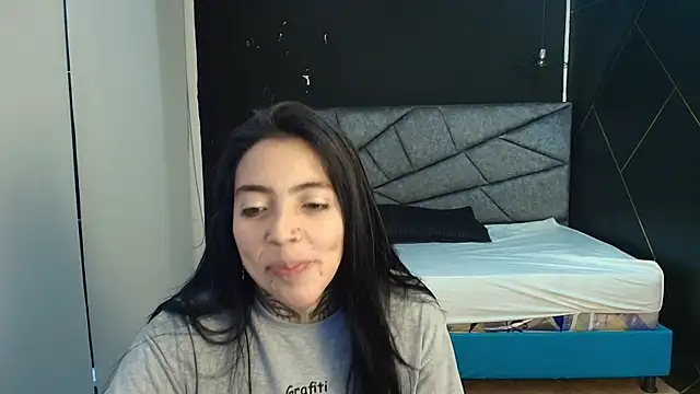 LiaMonroee  online show from November 2025 12:05:01 PM