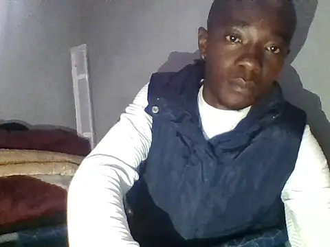 Snapshot of Nykho17 chatting on October 2025 01:13:01 PM Nykho17 online show from October 2025 01:13:01 PM