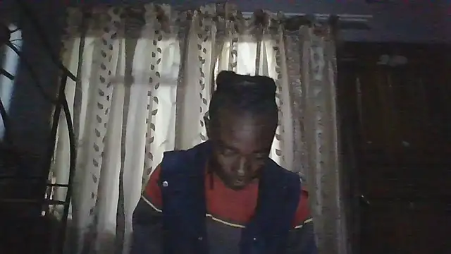 Snapshot of Nykho17 chatting on November 2025 01:05:01 AM Nykho17 online show from November 2025 01:05:01 AM