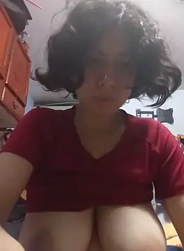 Snapshot of Syndel23 chatting on September 2025 02:47:02 AM Syndel23 online show from September 2025 02:47:02 AM