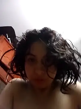 Syndel23 online show from November 2025 02:10:02 AM