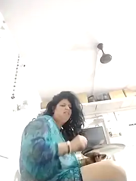 Snapshot of Jann_Riya333 chatting on November 2025 03:28:02 PM Jann Riya333 online show from November 2025 03:28:02 PM