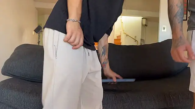 lenruy online show from December 2025 09:19:02 PM