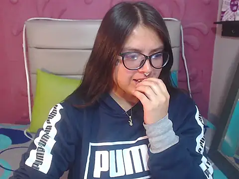 Cailing Zu online show from September 2025 07:08:01 PM