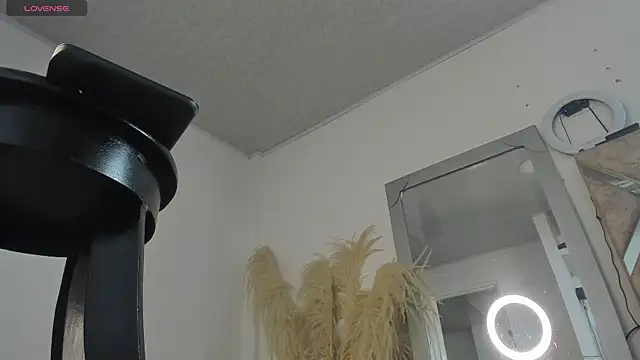 Snapshot of madisson_bigcock chatting on October 2025 03:58:01 PM madisson bigcock online show from October 2025 03:58:01 PM