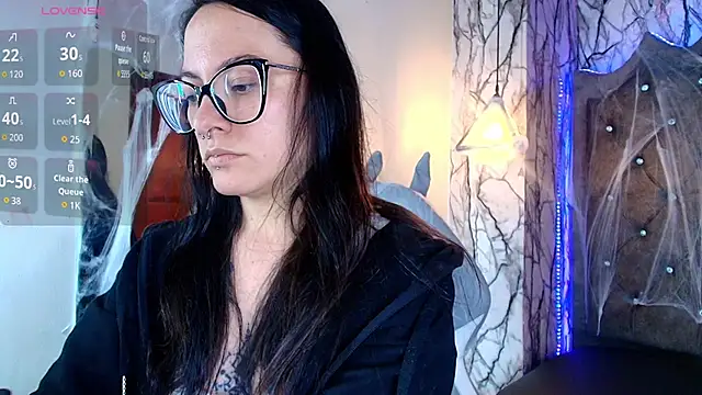 Zami Escobar of online show from October 2025 06:41:01 PM