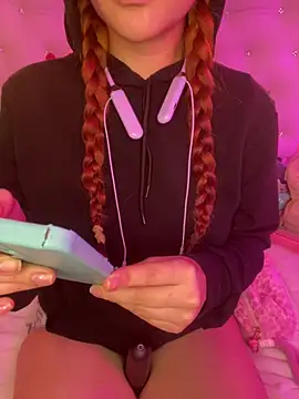 Ashly cutee online show from February 2026 10:15:02 PM