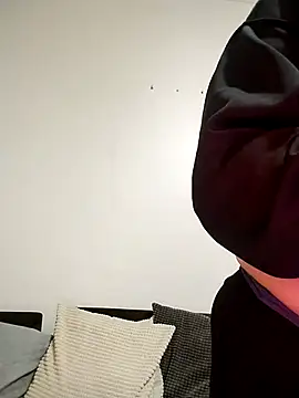 lilyan12 online show from April 2026 01:27:02 AM