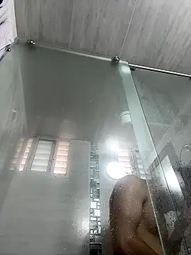 Diicaprio69 online show from September 2025 08:32:02 PM