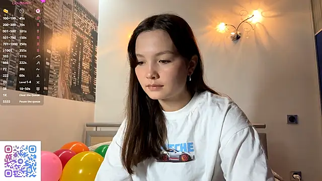 KiraVelvet online show from September 2025 09:41:02 AM