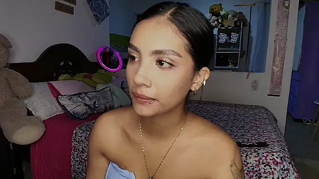 mia yireth online show from September 2025 01:18:01 AM