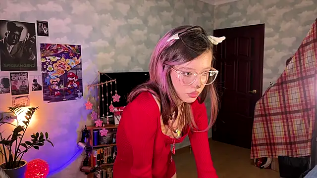 Snapshot of darling_darinka chatting on December 2025 03:33:01 AM darling darinka online show from December 2025 03:33:01 AM