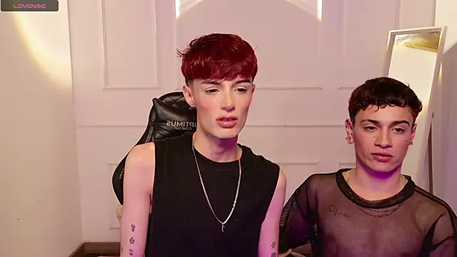 Snapshot of DougieXNova chatting on November 2025 04:37:01 AM DougieXNova online show from November 2025 04:37:01 AM