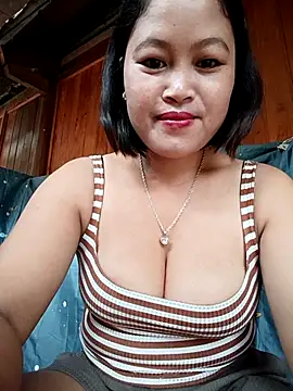 maycuc123 online show from October 2025 12:54:02 AM