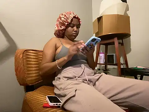 princesslivv online show from May 2026 05:48:02 AM