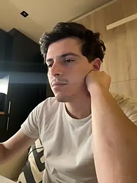 Snapshot of dock_75 chatting on October 2025 03:34:01 PM dock 75 online show from October 2025 03:34:01 PM