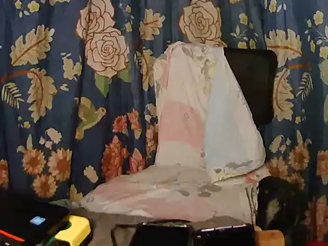 Snapshot of sweet_candiceee chatting on February 2026 06:12:01 PM sweet candiceee online show from February 2026 06:12:01 PM