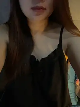 Hinne07 online show from February 2026 12:21:01 AM