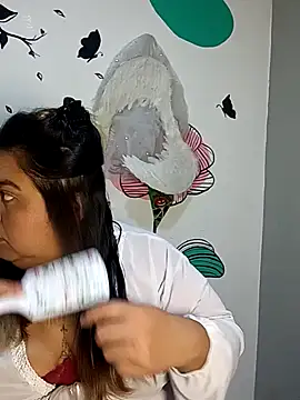 curvy diva  online show from December 2025 09:25:01 AM